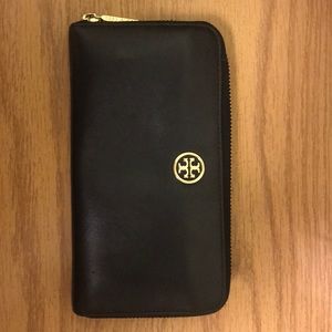 Tory Burch Robinson Zip Continental Wallet
